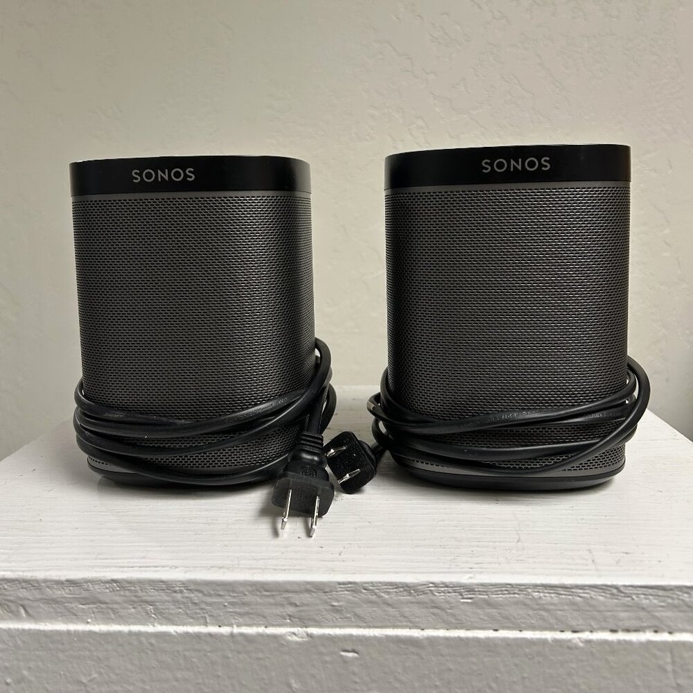 Sonos Play 1 Speakers (Set of 2)